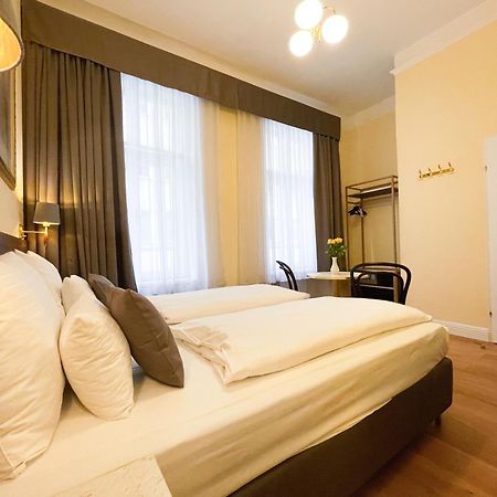ซิตี้ เพนชั่น ชเตฟานชพลัทซ์ Hotel เวียนนา ภายนอก รูปภาพ