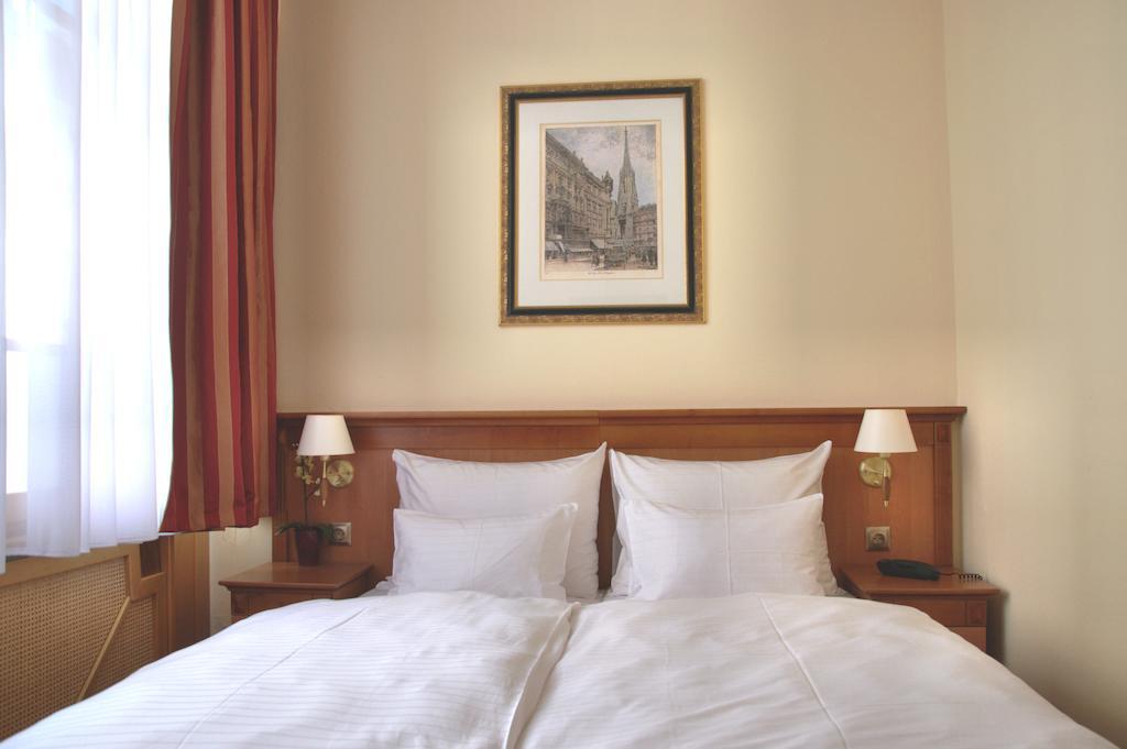ซิตี้ เพนชั่น ชเตฟานชพลัทซ์ Hotel เวียนนา ภายนอก รูปภาพ