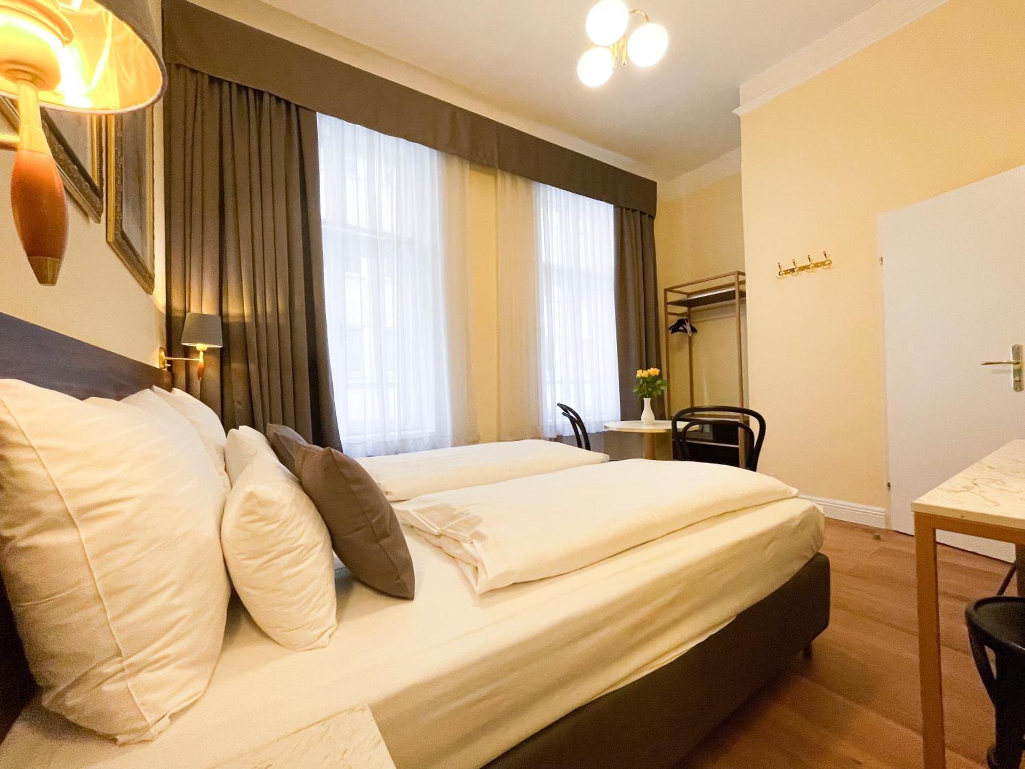 ซิตี้ เพนชั่น ชเตฟานชพลัทซ์ Hotel เวียนนา ภายนอก รูปภาพ