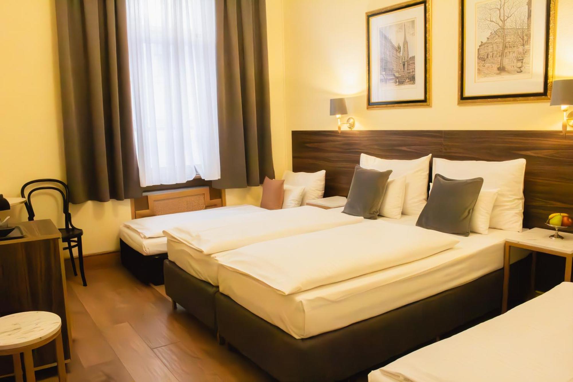 ซิตี้ เพนชั่น ชเตฟานชพลัทซ์ Hotel เวียนนา ภายนอก รูปภาพ